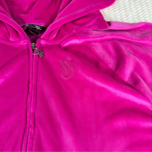 Victoria Secret Womens Full Zip Vibrant Pink Velour Hoodie XL Crop Short - Picture 3 of 10